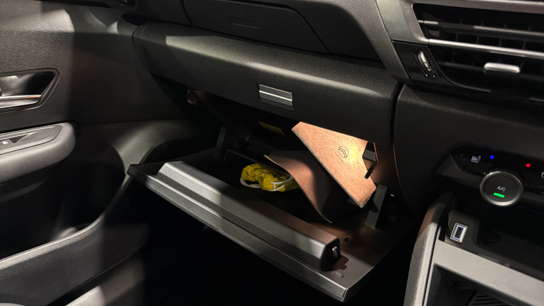 Citroen C4 1.2 Hybrid [136] Max 5dr e-DCS6 Petrol Hatchback